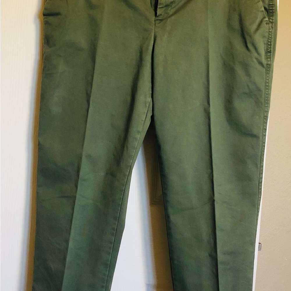 Green Chino gap pants